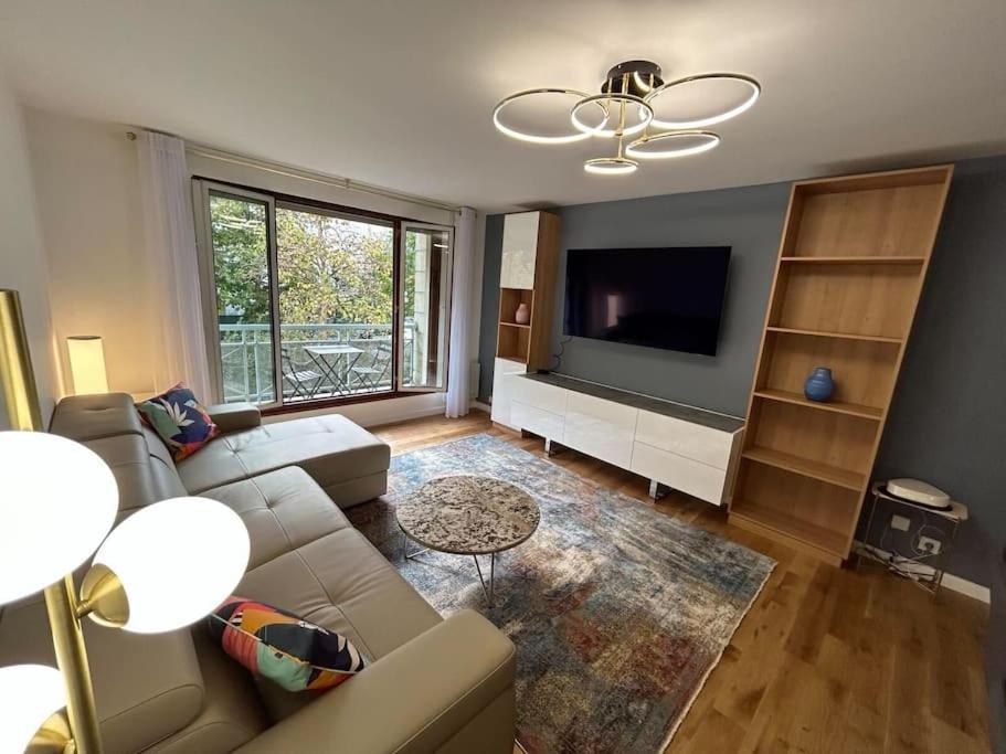 Splendid 92M2 Renovated, 4 Rooms Шарантон-ле-Пон Экстерьер фото
