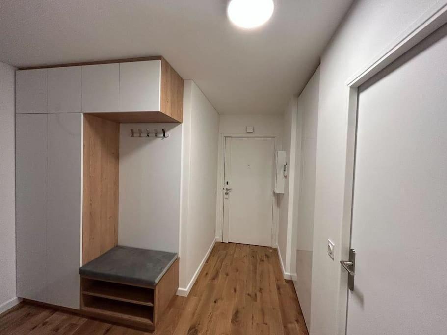Splendid 92M2 Renovated, 4 Rooms Шарантон-ле-Пон Экстерьер фото